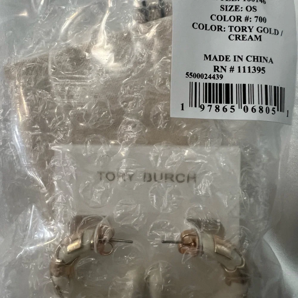 🆕Tory Burch Signature Logo Chunky Resin Hoop Earrings::NWT::Gold Creamy Ivory
